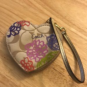 Women’s Coach Wristlet